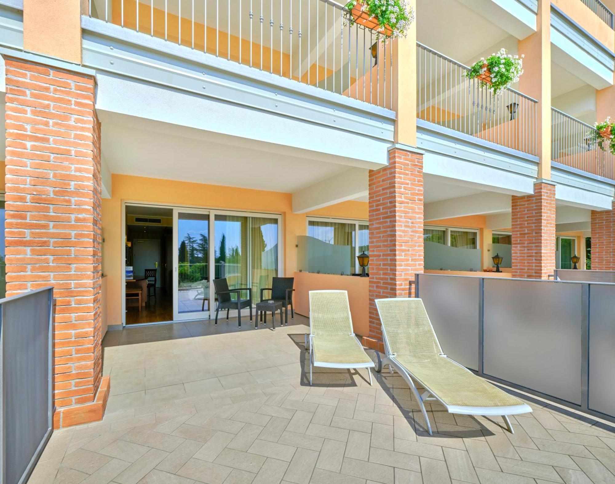 Hotel Boffenigo - The Golden Hour Costermano Exterior photo