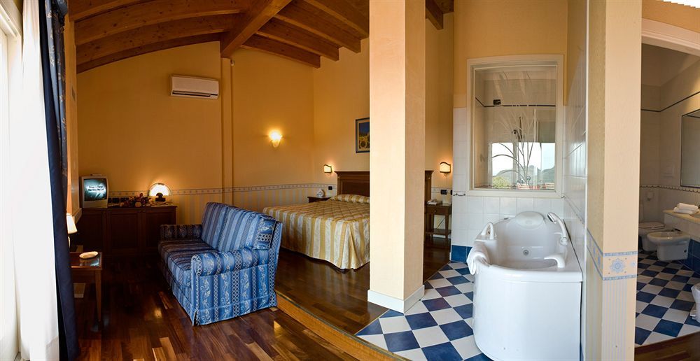 Hotel Boffenigo - The Golden Hour Costermano Exterior photo